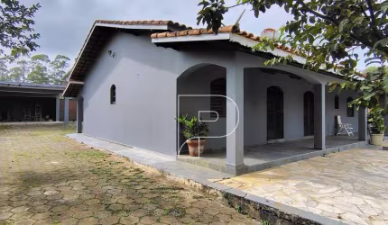 Casa para venda em Chácara Nossa Senhora De Fátima de 458.00m² com 4 Quartos, 2 Suites e 4 Garagens