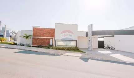 Casa de Condomínio para venda em Jardim Villagio Milano de 150.00m² com 3 Quartos, 1 Suite e 4 Garagens