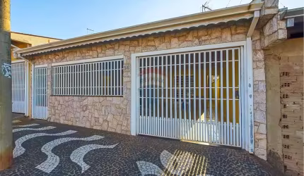Casa para venda em Parque Tiradentes de 168.29m² com 3 Quartos, 2 Suites e 2 Garagens