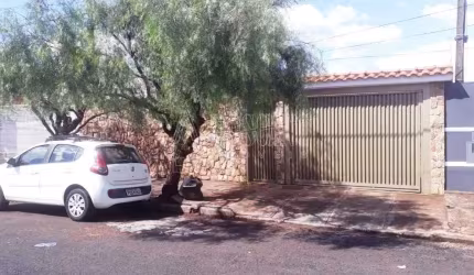 Casa para venda em Jardim Eliana de 104.00m² com 1 Quarto e 8 Garagens