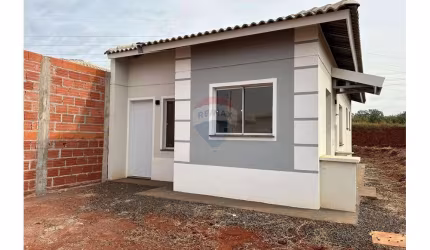 Casa para venda em Jardim Flamboyant de 53.00m² com 2 Quartos e 1 Suite