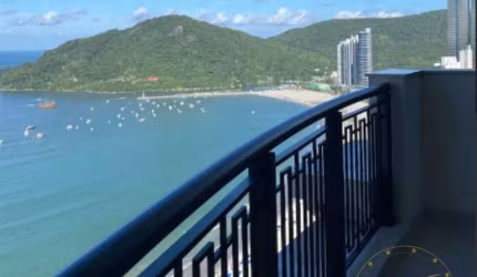Apartamento para venda em Centro de 230.00m² com 5 Quartos, 5 Suites e 5 Garagens