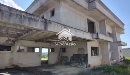 Casa para venda em Lavapés de 560.00m² com 4 Quartos, 4 Suites e 6 Garagens