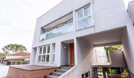 Sobrado para alugar em Alto Da Rua Xv de 390.00m² com 3 Quartos, 3 Suites e 8 Garagens