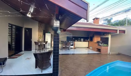Casa para venda em Vila Santa Maria de 235.73m² com 3 Quartos, 1 Suite e 3 Garagens