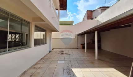 Sobrado para venda em Loteamento Santa Rosa de 274.37m² com 4 Quartos, 4 Suites e 4 Garagens