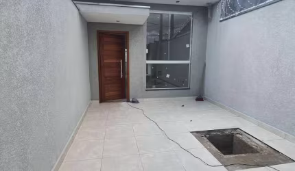 Casa para venda em Jardim Piazza Di Roma de 68.00m² com 2 Quartos e 1 Garagem