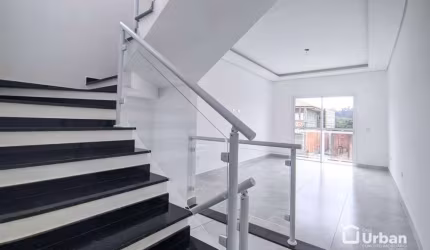 Casa de Condomínio para venda em Cotia de 131.00m² com 3 Quartos, 1 Suite e 4 Garagens