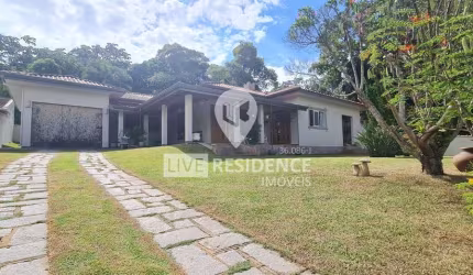 Casa para venda em Parque São Gabriel de 214.00m² com 3 Quartos, 1 Suite e 11 Garagens