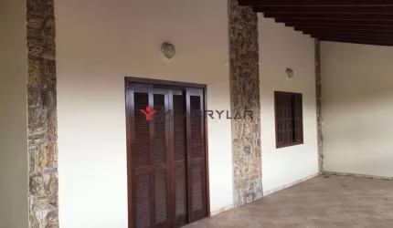 Casa para venda em Jardim Caçula de 262.00m² com 3 Quartos, 1 Suite e 2 Garagens