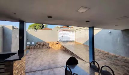 Casa para venda em Jardim Julieta de 208.00m² com 3 Quartos, 1 Suite e 6 Garagens