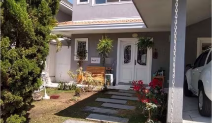 Casa para venda e aluguel em Urbanova de 330.00m² com 4 Quartos, 2 Suites e 2 Garagens