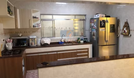 Casa para venda em Jardim Terras Do Sul de 138.00m² com 4 Quartos, 1 Suite e 2 Garagens