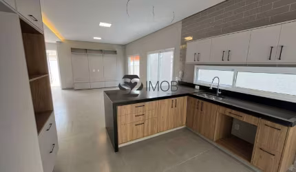 Casa de Condomínio para alugar em Jardim Santa Helena de 124.00m² com 3 Quartos, 1 Suite e 2 Garagens