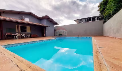 Casa para venda em Jardim Paulista de 268.00m² com 3 Quartos, 2 Suites e 3 Garagens