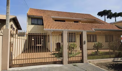 Sobrado para venda em Cidade Industrial de 370.00m² com 7 Quartos, 1 Suite e 8 Garagens