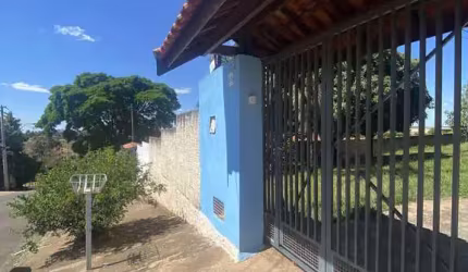 Chácara para venda em Park Residencial Convívio de 250.00m² com 5 Quartos, 1 Suite e 4 Garagens