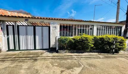 Casa para venda em Jardim Amanda Ii de 157.00m² com 2 Quartos e 2 Garagens