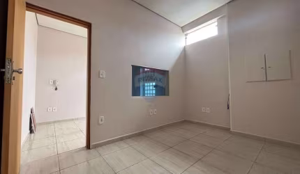 Imóvel Comercial para alugar em Vila Carmelo de 30.00m²