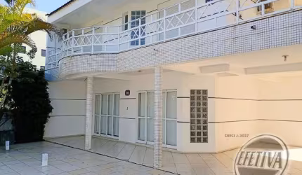 Casa para venda em Matinhos de 300.00m² com 4 Quartos, 1 Suite e 4 Garagens