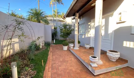 Casa para venda em Recanto Azul de 330.00m² com 3 Quartos, 3 Suites e 2 Garagens