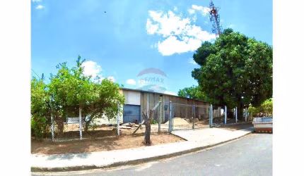 Galpão / Depósito / Armazém para venda em Jardim Nova Alvorada de 168.00m² com 2 Garagens