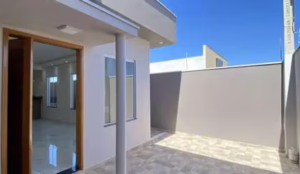 Casa para venda em Residencial Lívia de 156.00m² com 3 Quartos, 1 Suite e 2 Garagens