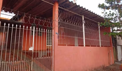Casa para venda em Jardim Vânia Maria de 202.00m² com 3 Quartos, 1 Suite e 2 Garagens