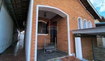 Casa para alugar em Jardim Santa Rosa de 224.00m² com 3 Quartos e 1 Suite