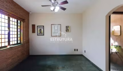 Casa para venda em Vila Operária de 225.00m² com 4 Quartos, 1 Suite e 4 Garagens