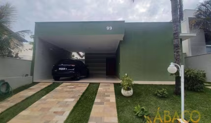 Casa para venda em Jardim Jockey Clube de 156.57m² com 3 Quartos, 1 Suite e 4 Garagens