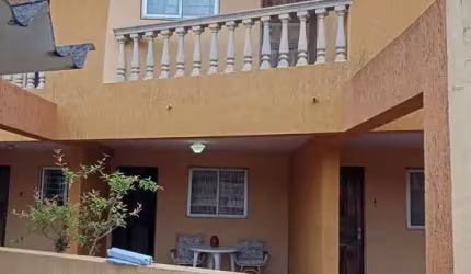Sobrado para venda em Matinhos de 78.00m² com 3 Quartos, 1 Suite e 1 Garagem