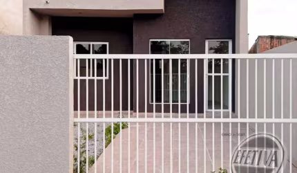 Casa para venda em Matinhos de 55.00m² com 3 Quartos, 1 Suite e 1 Garagem