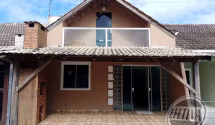 Casa para venda em Matinhos de 46.00m² com 3 Quartos e 1 Garagem