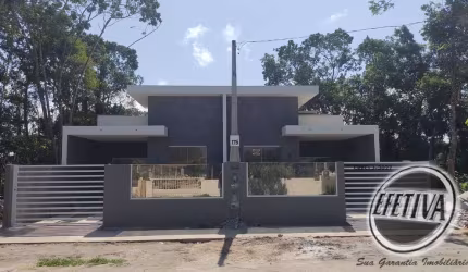 Casa para venda em Matinhos de 84.00m² com 2 Quartos, 1 Suite e 2 Garagens