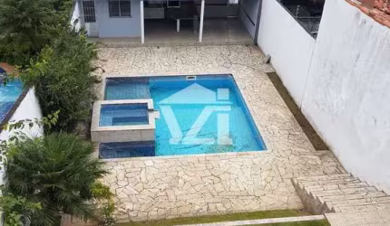 Sobrado para venda em Vila Oliveira de 600.00m² com 4 Quartos, 4 Suites e 4 Garagens