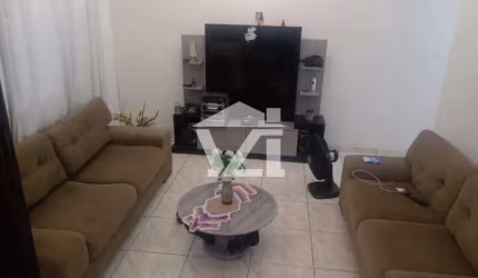 Casa para venda em Jardim Universo de 243.00m² com 2 Quartos, 1 Suite e 2 Garagens