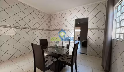 Casa para venda em Jardim Universo de 206.35m² com 2 Quartos e 2 Garagens