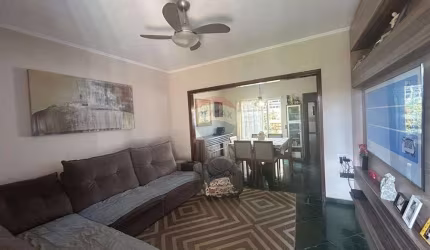Casa para venda em Jardim Das Flores de 182.00m² com 3 Quartos e 2 Garagens