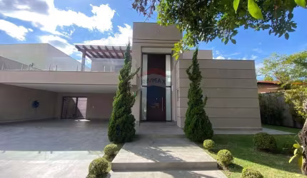 Casa de Condomínio para venda em Alphaville Residencial Um de 676.00m² com 4 Quartos, 4 Suites e 5 Garagens