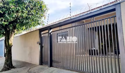 Casa para venda em Jardim Nazareth de 165.00m² com 3 Quartos e 4 Garagens