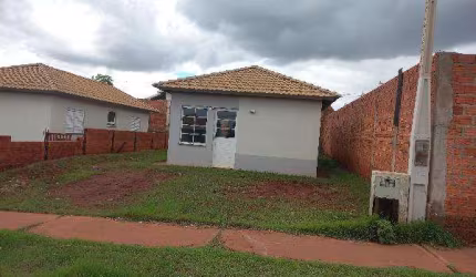 Casa para venda em Conjunto Habitacional Vida Nova de 200.00m² com 2 Quartos