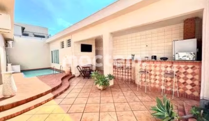 Casa para venda em Ipiranga de 201.00m² com 4 Quartos, 2 Suites e 7 Garagens