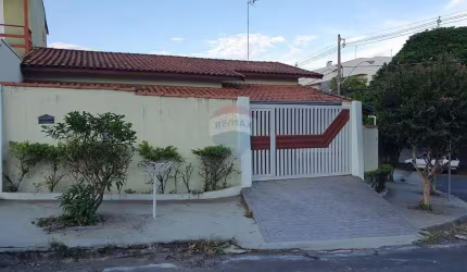 Casa para venda em Jardim Dom Bosco de 131.00m² com 2 Quartos, 1 Suite e 2 Garagens