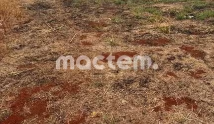 Terreno para venda em Cravinhos de 200.00m²