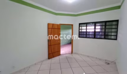 Casa para venda em Parque Ribeirão Preto de 127.00m² com 3 Quartos, 1 Suite e 2 Garagens
