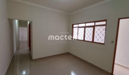 Casa para venda em Jardim Piratininga de 125.00m² com 2 Quartos e 2 Garagens