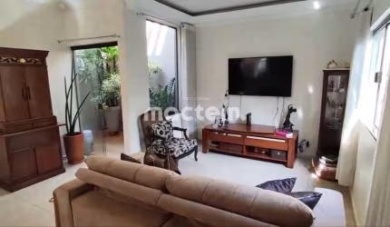 Casa para venda em Parque Dos Lagos de 172.00m² com 3 Quartos, 1 Suite e 2 Garagens