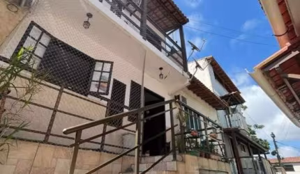 Casa de Condomínio para venda em Porto Do Carro de 80.00m² com 2 Quartos, 1 Suite e 1 Garagem