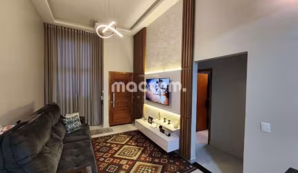 Casa para venda em Bonfim Paulista de 200.00m² com 3 Quartos, 1 Suite e 5 Garagens